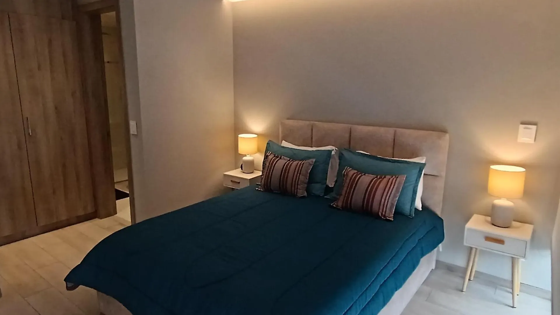 Hermosa Suite En La Carolina Cerca De Todo - Piscina Y Jacuzzi Quito Apartment